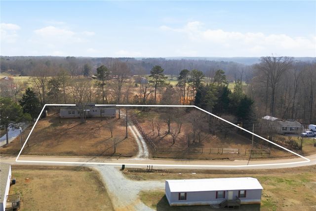 115 Blue Ridge Riding Club Road, West Union, SC 29696