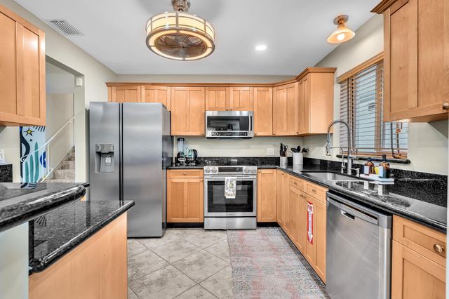 3450 NE 19th Avenue, Oakland Park, FL 33306