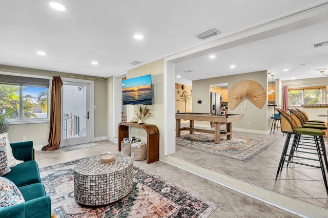 3450 NE 19th Avenue, Oakland Park, FL 33306