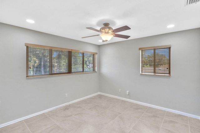 3450 NE 19th Avenue, Oakland Park, FL 33306