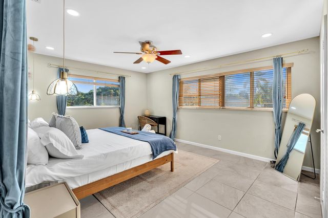 3450 NE 19th Avenue, Oakland Park, FL 33306