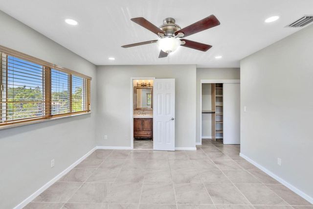 3450 NE 19th Avenue, Oakland Park, FL 33306