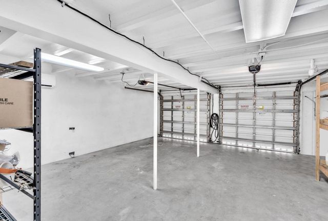 3450 NE 19th Avenue, Oakland Park, FL 33306