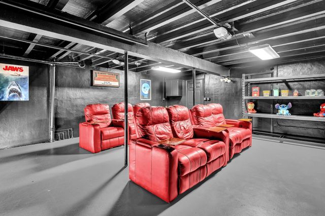 3450 NE 19th Avenue, Oakland Park, FL 33306