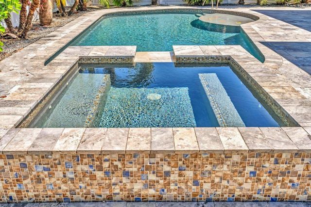 3450 NE 19th Avenue, Oakland Park, FL 33306