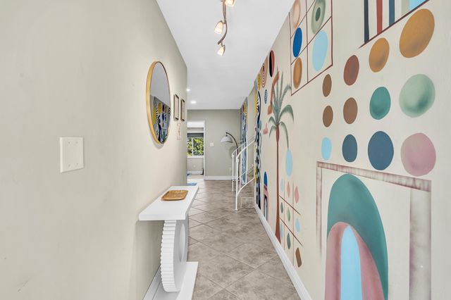 3450 NE 19th Avenue, Oakland Park, FL 33306