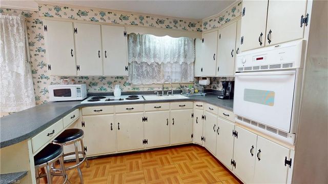 2155 Fancy Gap Road, Mount Airy, NC 27030