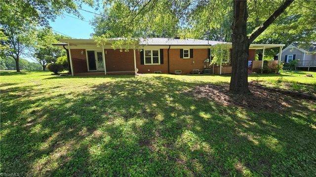 2155 Fancy Gap Road, Mount Airy, NC 27030