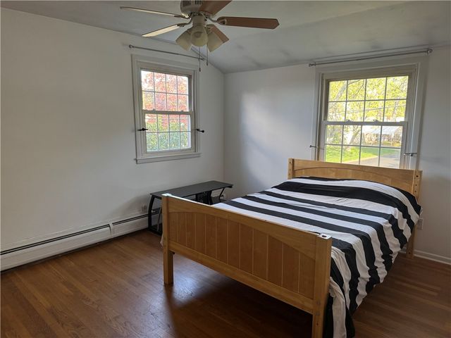 27 Monmouth Drive, East Providence, RI 02515