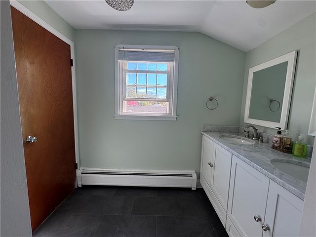 27 Monmouth Drive, East Providence, RI 02515