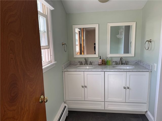 27 Monmouth Drive, East Providence, RI 02515