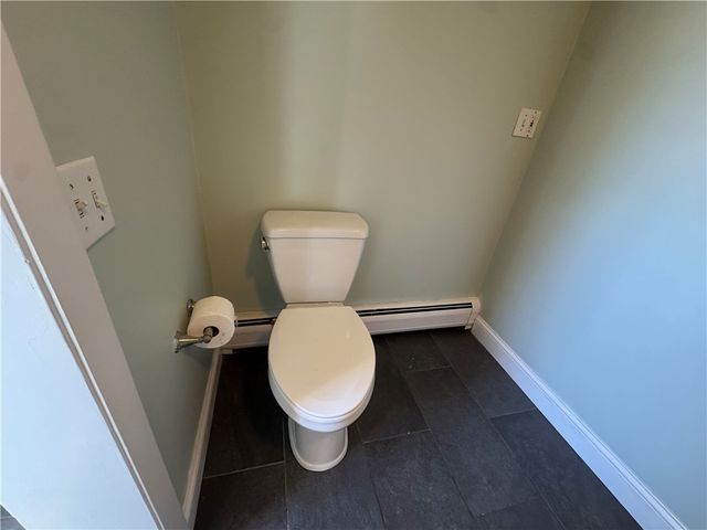 27 Monmouth Drive, East Providence, RI 02515