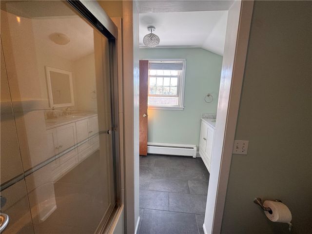 27 Monmouth Drive, East Providence, RI 02515