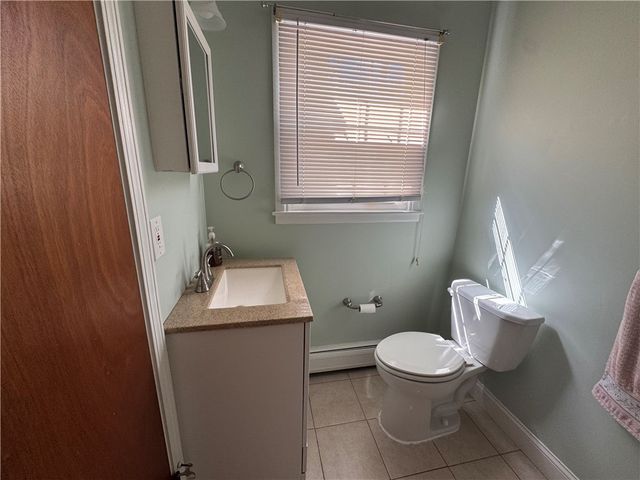 27 Monmouth Drive, East Providence, RI 02515