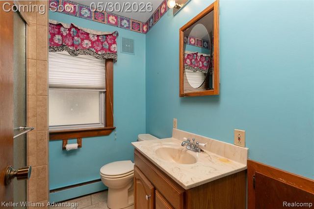 19302 Negaunee, Redford, MI 48240