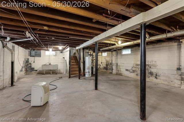 19302 Negaunee, Redford, MI 48240