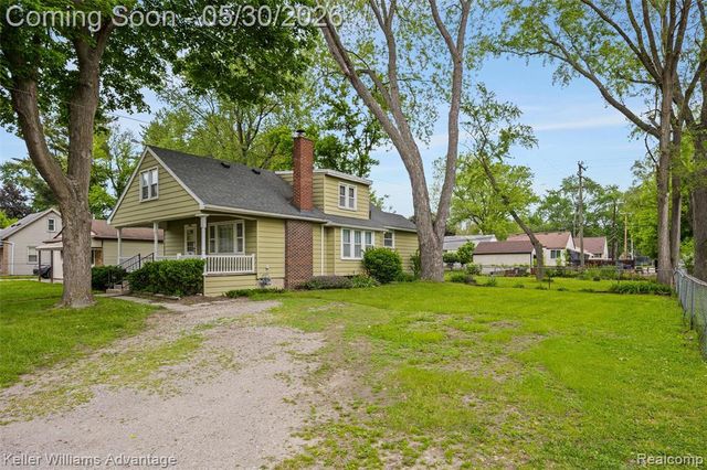 19302 Negaunee, Redford, MI 48240