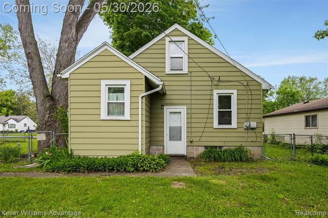 19302 Negaunee, Redford, MI 48240