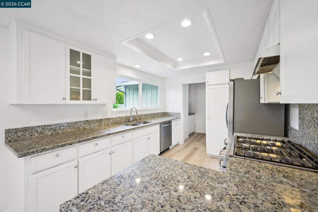 Image 13 of property listing at 2137 Presidio Ct, Danville, CA 94526