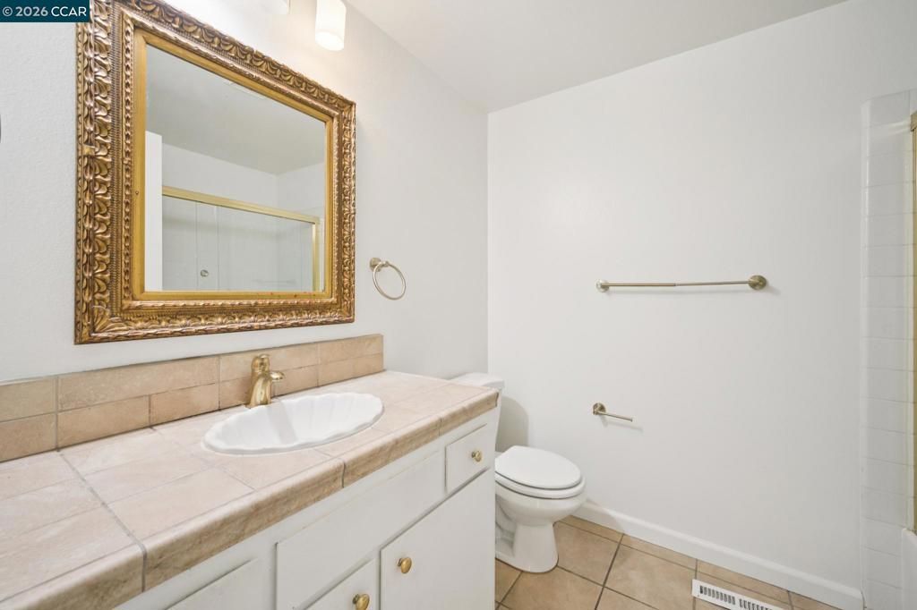 Image 45 of property listing at 2137 Presidio Ct, Danville, CA 94526