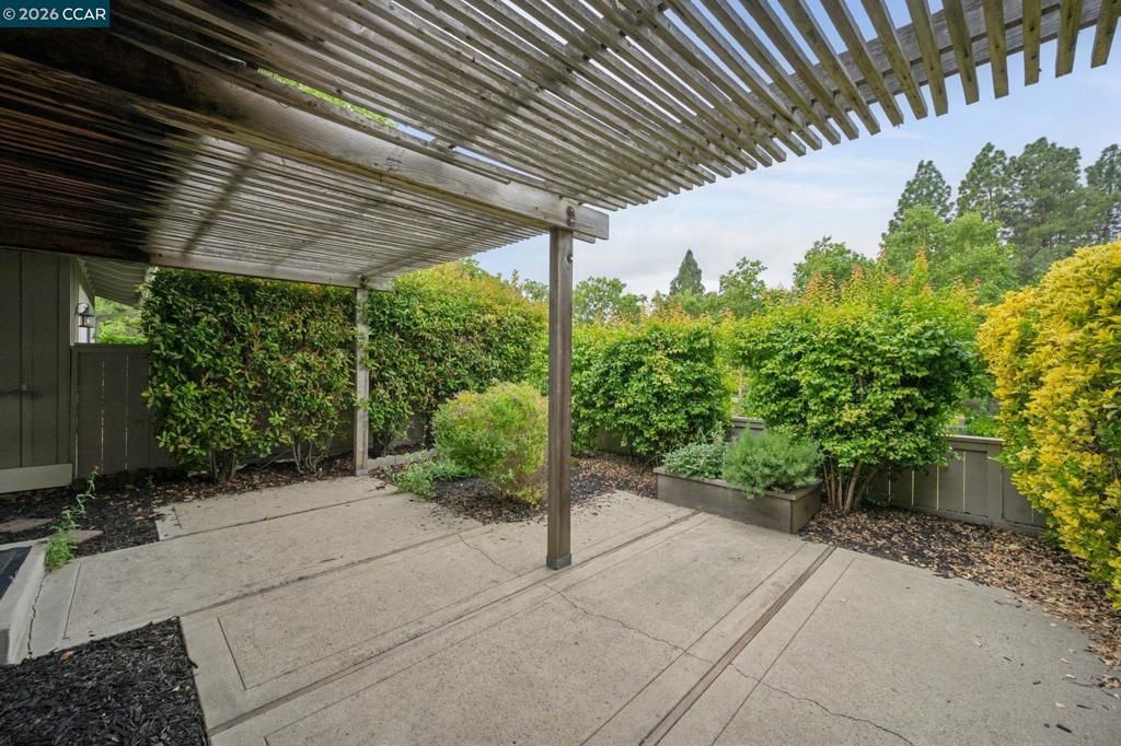 Image 49 of property listing at 2137 Presidio Ct, Danville, CA 94526