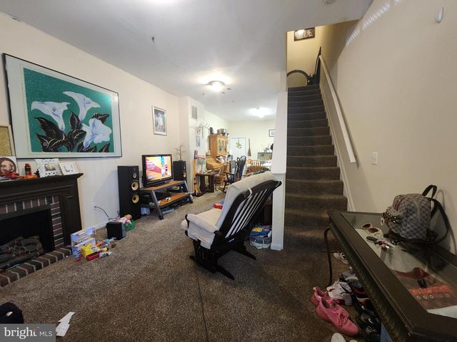 321 E 21ST ST, Baltimore, MD 21218