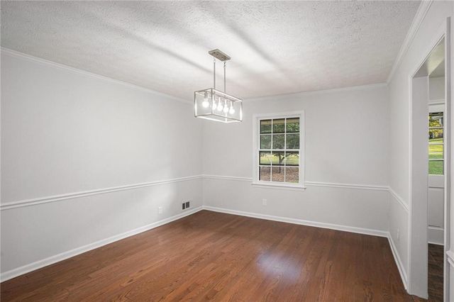 90 Country Roads Drive, Stockbridge, GA 30281