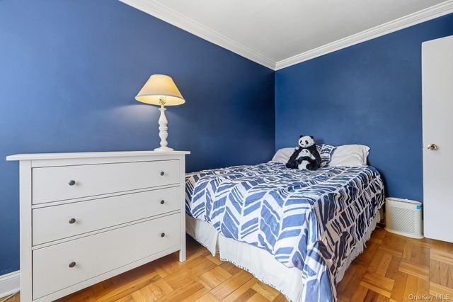 60 Knolls Crescent 10L, Bronx, NY 10463