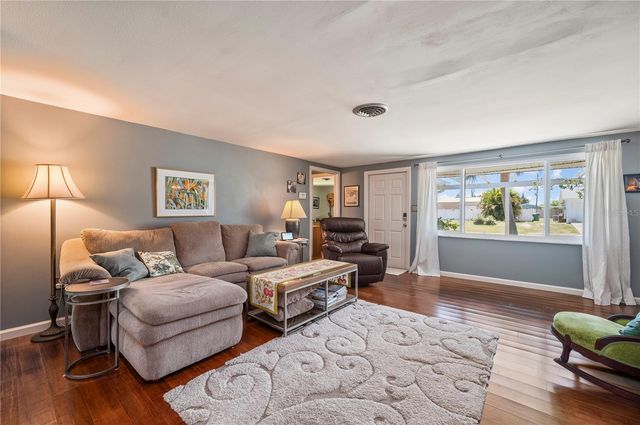 540 GROVE AVENUE NW, Port Charlotte, FL 33952