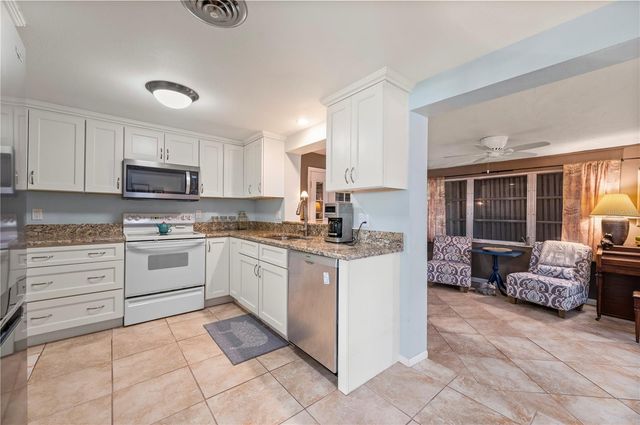 540 GROVE AVENUE NW, Port Charlotte, FL 33952