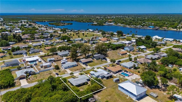 540 GROVE AVENUE NW, Port Charlotte, FL 33952