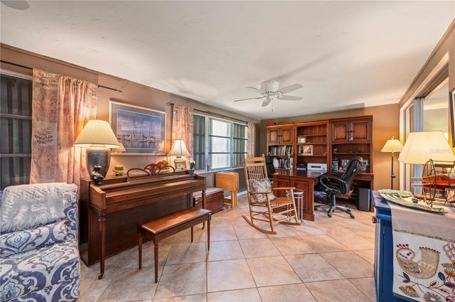 540 GROVE AVENUE NW, Port Charlotte, FL 33952