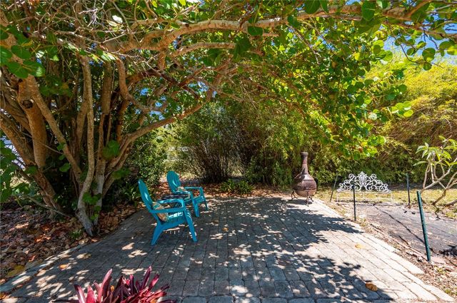 540 GROVE AVENUE NW, Port Charlotte, FL 33952