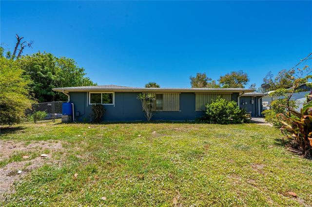 540 GROVE AVENUE NW, Port Charlotte, FL 33952