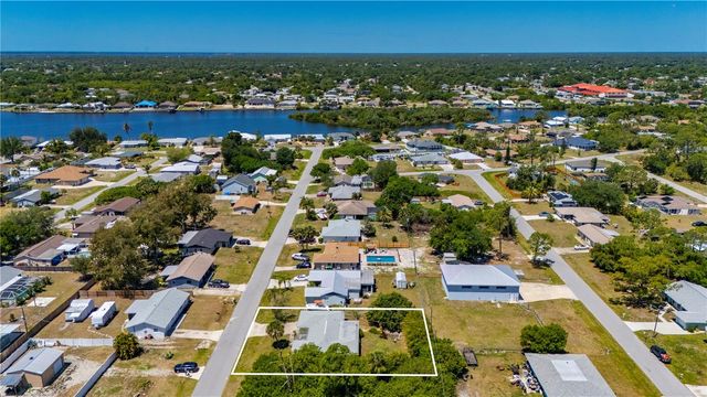 540 GROVE AVENUE NW, Port Charlotte, FL 33952