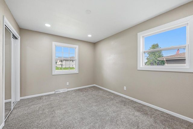 6901 Middle ROAD, Racine, WI 53402