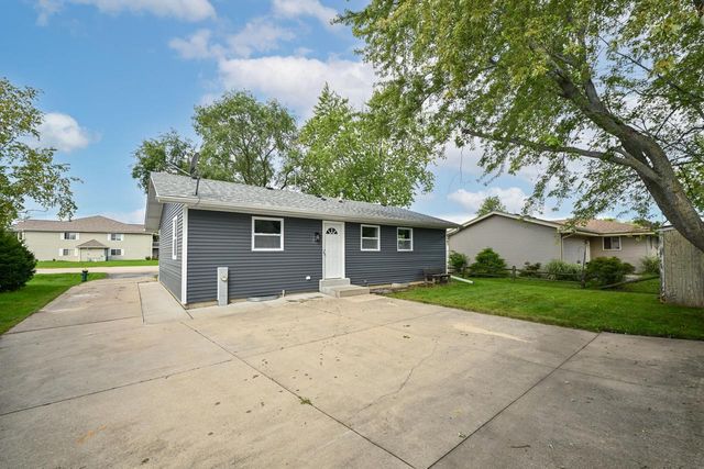 6901 Middle ROAD, Racine, WI 53402