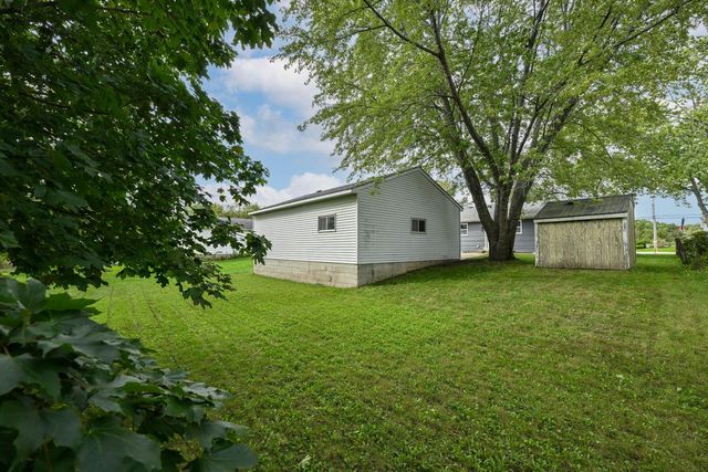 6901 Middle ROAD, Racine, WI 53402