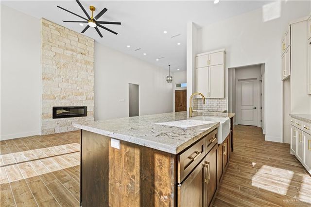 3018 N Adler, Edinburg, TX 78541