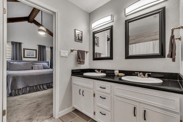 31 Fairview DR, Round Rock, TX 78665