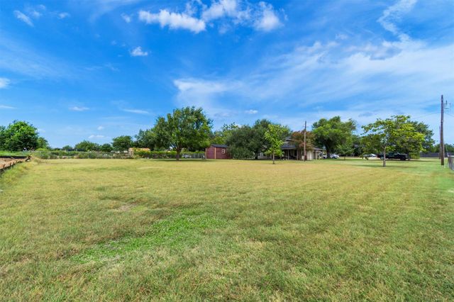 31 Fairview DR, Round Rock, TX 78665