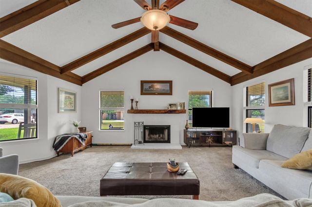 31 Fairview DR, Round Rock, TX 78665