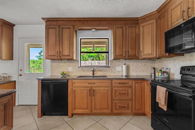 31 Fairview DR, Round Rock, TX 78665