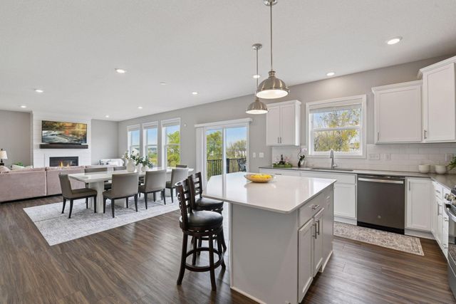 5548 Catkin Way, Victoria, MN 55386