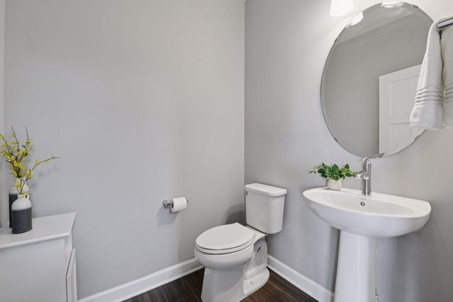 5548 Catkin Way, Victoria, MN 55386