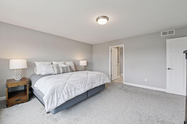 5548 Catkin Way, Victoria, MN 55386