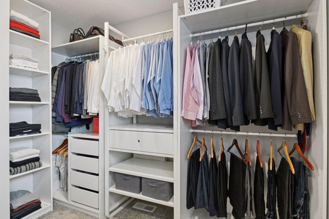 5548 Catkin Way, Victoria, MN 55386