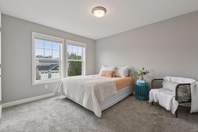 5548 Catkin Way, Victoria, MN 55386