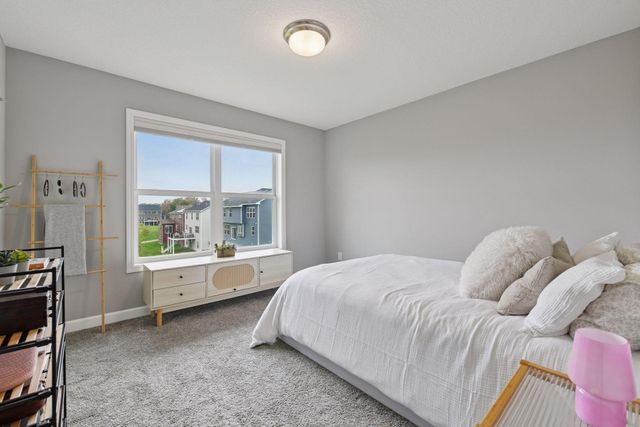 5548 Catkin Way, Victoria, MN 55386