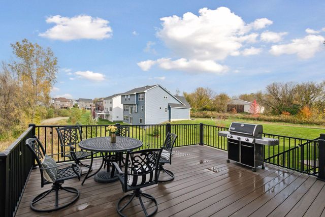 5548 Catkin Way, Victoria, MN 55386